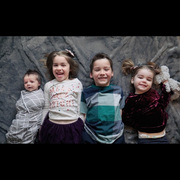 Meet your posher - Picture 4 of 5